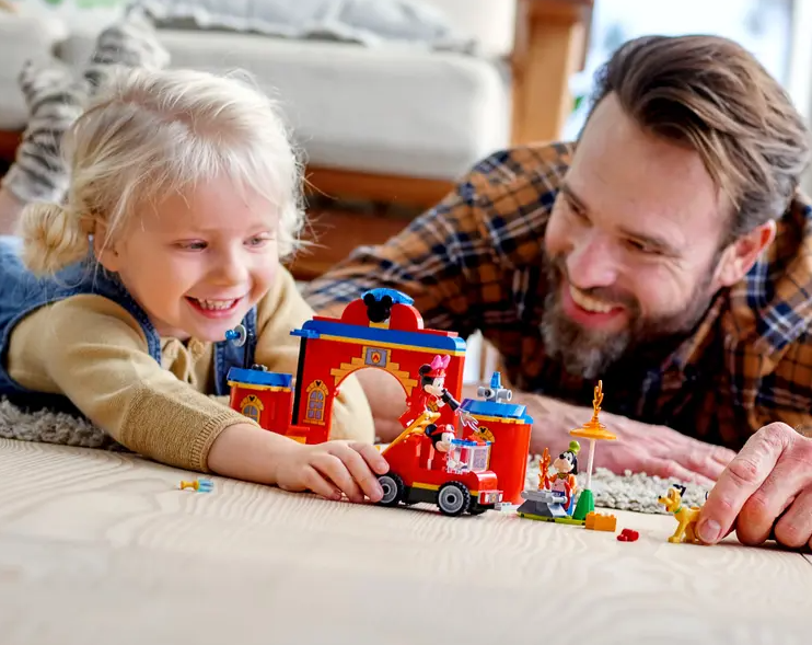 Lego Disney Mickey & Friends Fire Truck and Station - 10776