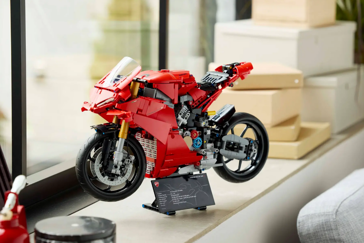 Image of LEGO Technic Ducati Panigale V4 S Motorcycle