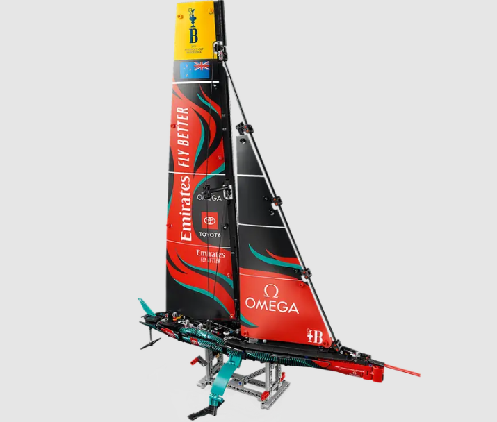 LEGO Technic Emirates Team New Zealand AC75 Yacht 42174