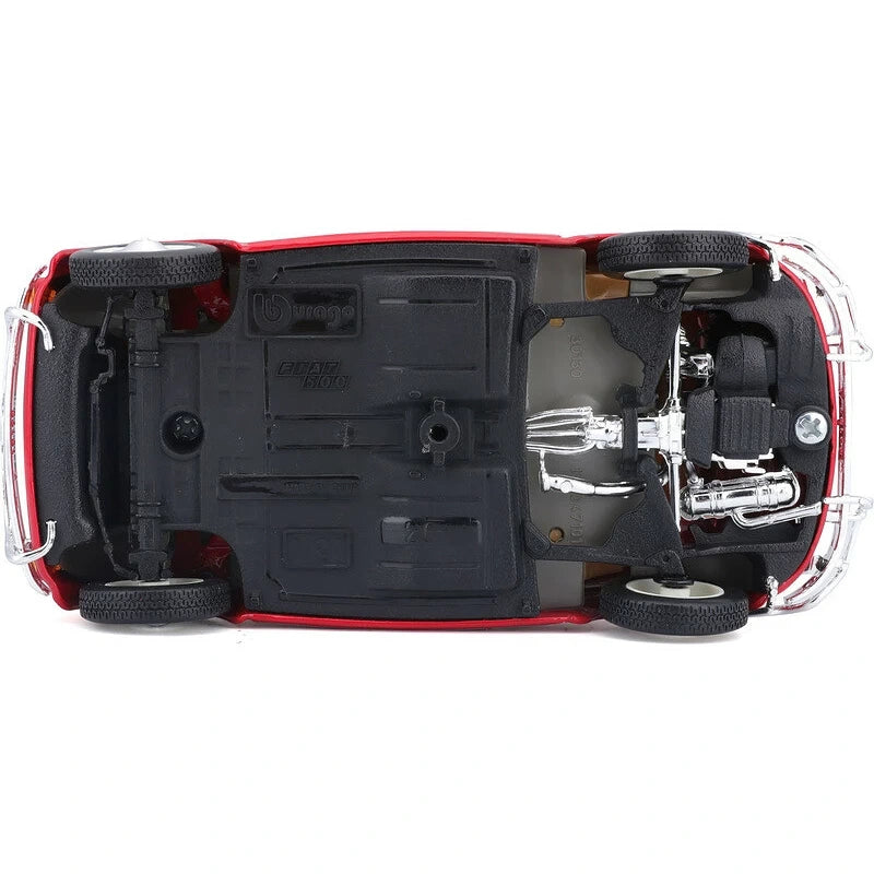 Bburago Fiat 500L 1968 underside showing chassis, wheels and rear mechanical detail