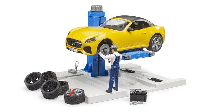 Bruder bworld Car Service Centre with mechanic and yellow roadster Ireland