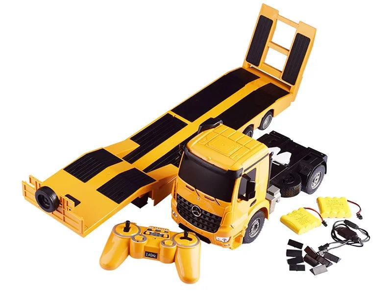 Mercedes Benz Arocs RC truck set with flatbed trailer, remote control and rechargeable battery pack