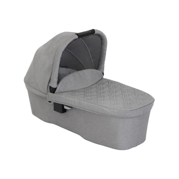 Graco Near2Me DLX carrycot shown separately with quilted grey fabric, padded mattress, protective apron and extendable canopy