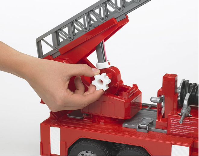 MAN FIRE ENGINE W/SOUND & LIGHT B10/2771