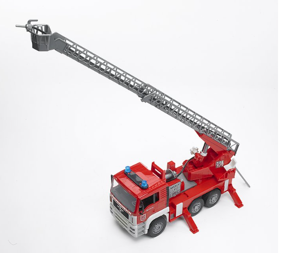 MAN FIRE ENGINE W/SOUND & LIGHT B10/2771