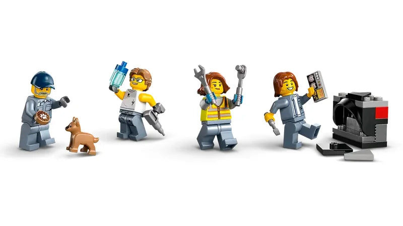 LEGO City Scrapyard 60472 minifigures with dog, tools and accessories in Ireland