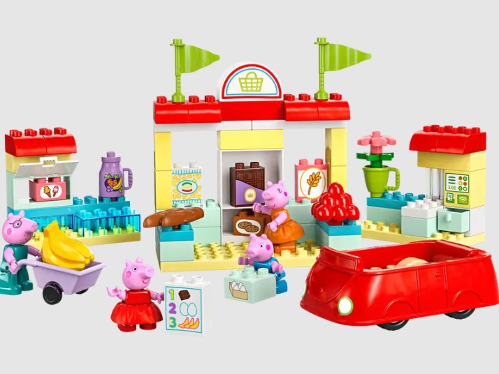 LEGO DUPLO Peppa Pig Supermarket 10434 with Peppa family and store elements