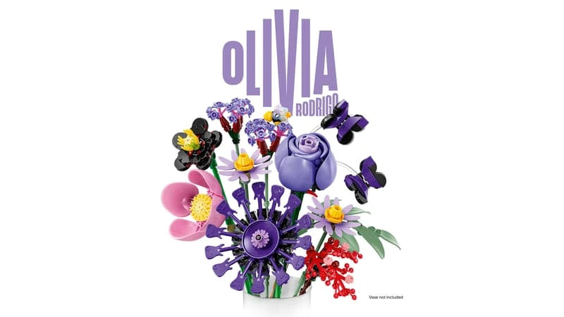 LEGO Editions Olivia Rodrigo's Flower Bouquet 11507 displayed below the Olivia Rodrigo name graphic