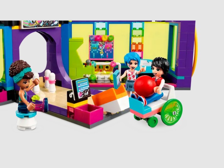 LEGO Friends 41708 bowling and arcade game zone with mini-dolls – Ireland