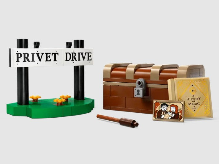 LEGO Privet Drive sign, chest, wand, and magical accessories