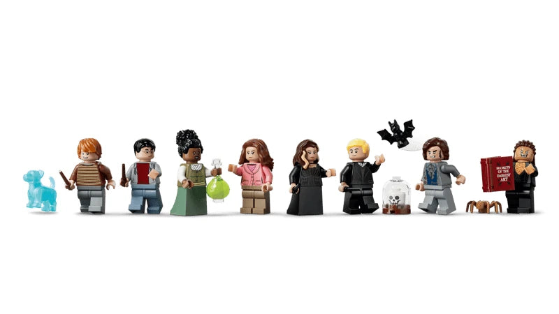 LEGO Harry Potter minifigures with a blue dog figure, black dog figure, wand and suitcase accessories