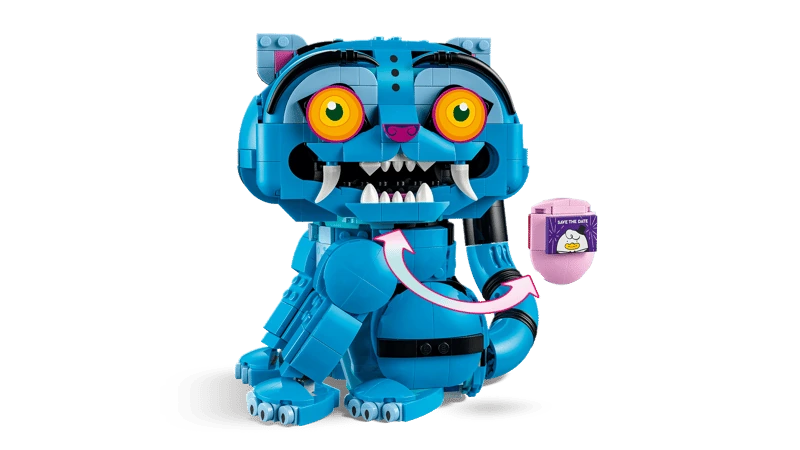 Side view of LEGO KPop Demon Hunters Derpy Tiger with arrows pointing between the figure and love note