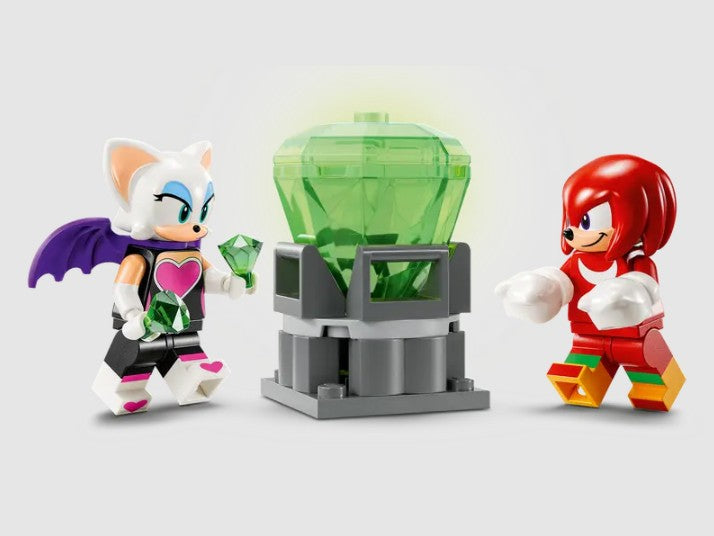 LEGO Rouge and Knuckles facing off over the Master Emerald