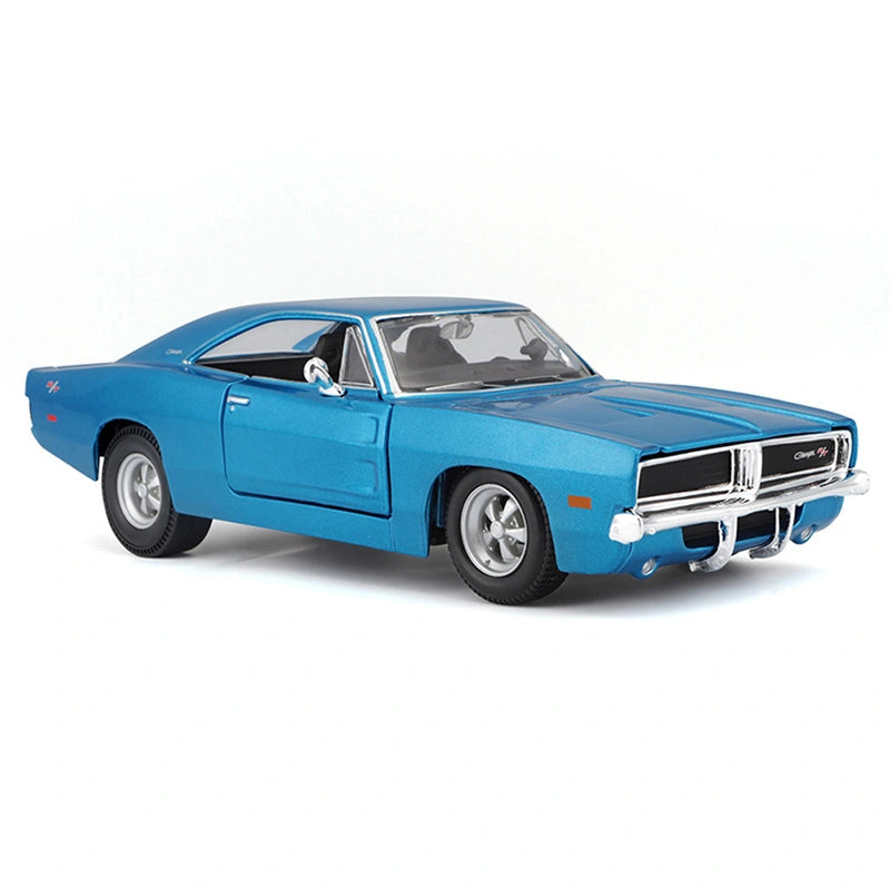 Maisto 1969 Dodge Charger R/T high front three quarter view with bonnet and door open