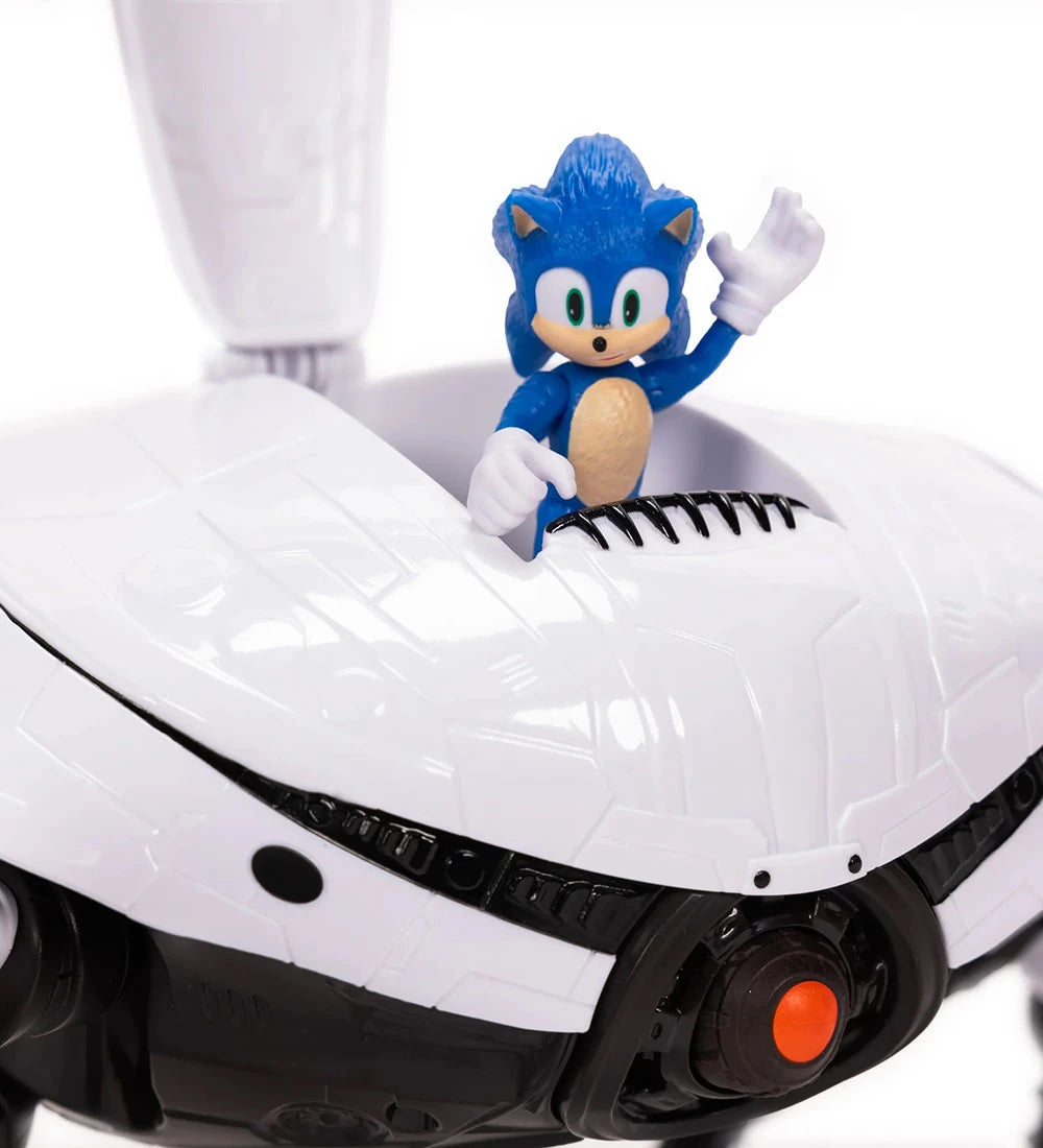 Close-up of Sonic figure seated inside the white Crab Mech cockpit
