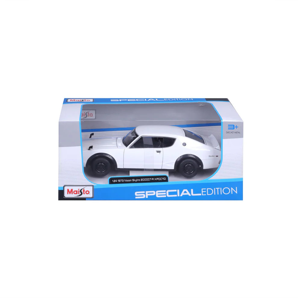 Maisto 1:24 Nissan Skyline 2000GT-R KPGC110 1973 diecast model in Special Edition retail box, shown in side view through the front window