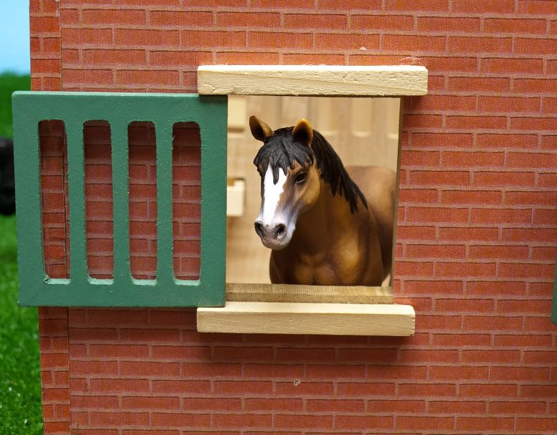 Kids Globe Horse Stable with 7 Stalls