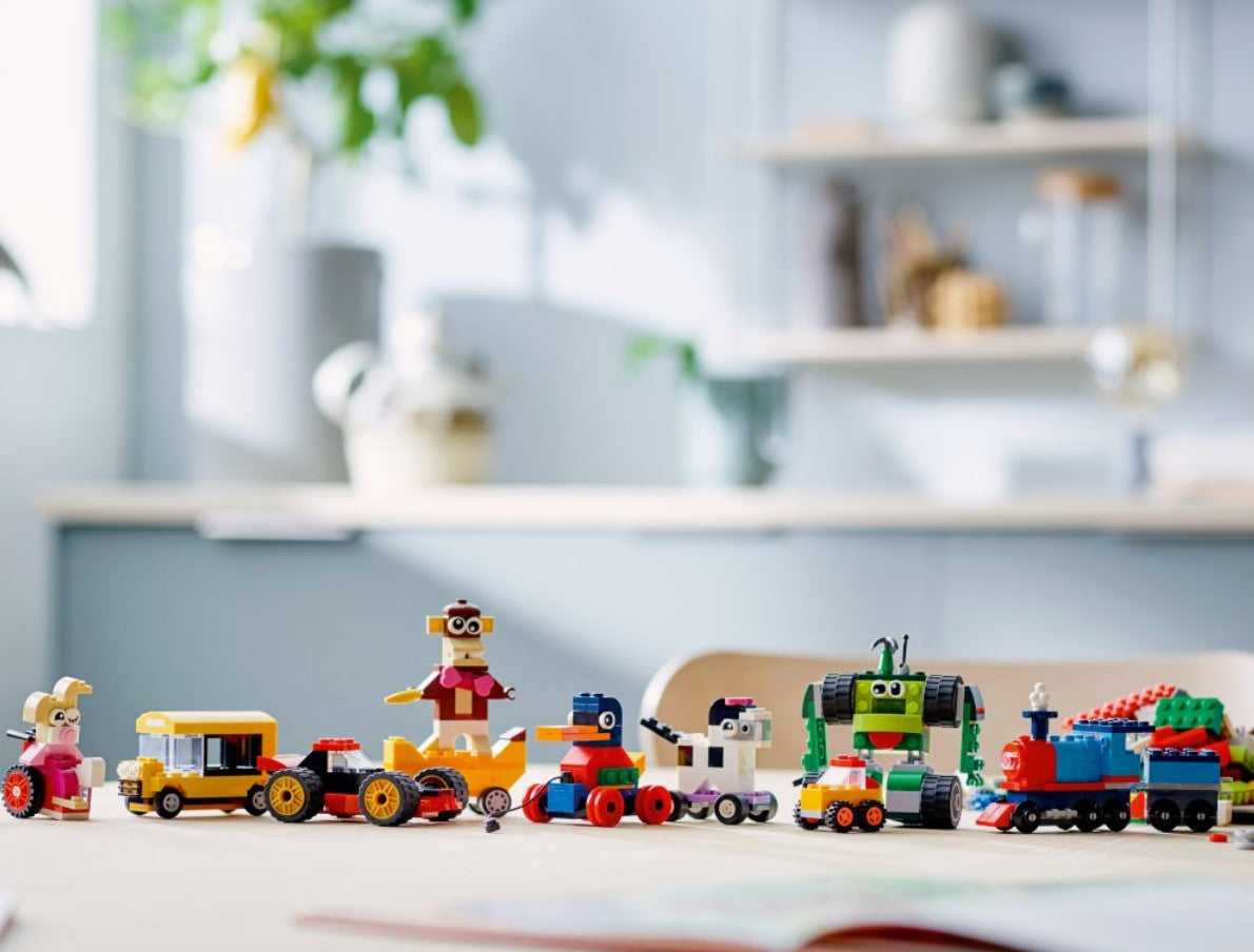 Lego Classic Bricks and Wheels 11014