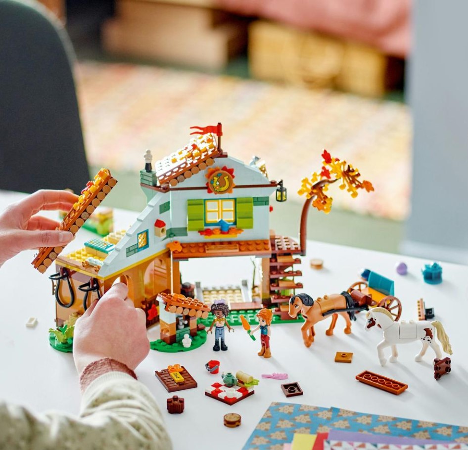 Lego Autumn's Horse Stable - 41745