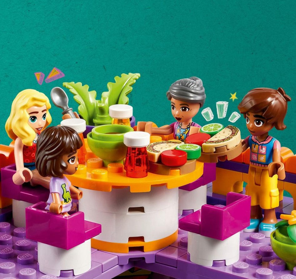 Lego Heartlake City Community Kitchen - 41747