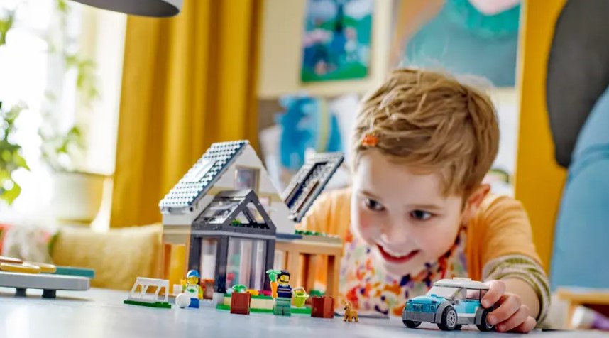 Lego City Family House And Electric Car - 60398