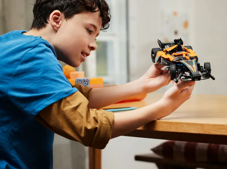 Lego Technic NEOM McLaren Formula E Race Car - 42169