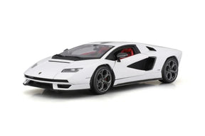 Bburago Lamborghini Countach LPI 800-4 front three quarter view showing left side and black side intake