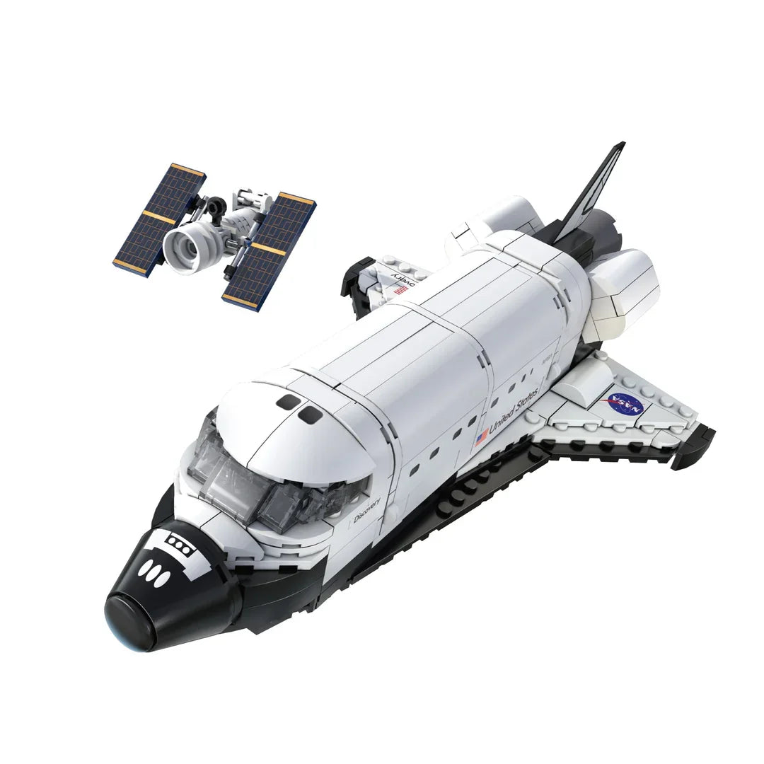 CaDA Space Shuttle Discovery white brick-built shuttle with detachable satellite and detailed cockpit section