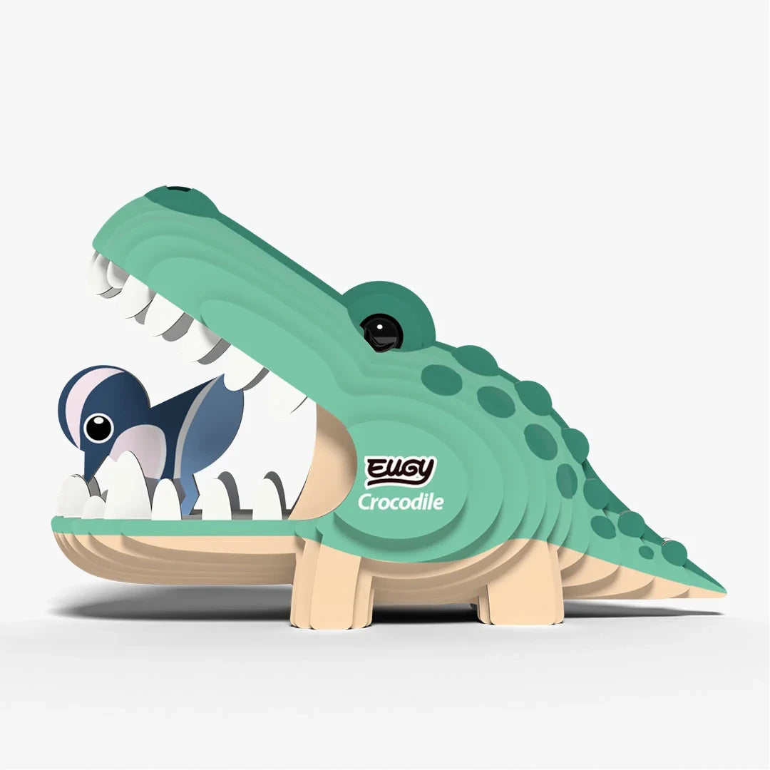 EUGY Crocodile left side view with Egyptian plover inside its mouth