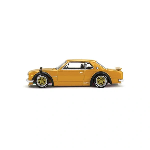 Full side profile of Kaido House Nissan Skyline 2000 GT-R Kaido Street V2 showing Safari Gold paintwork, gold five spoke wheels, black wheel arch extensions and rear spoiler