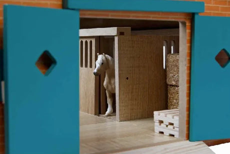 Kids Globe 1:32 horse stable farm toy with open green doors, horse figure and bale detail inside