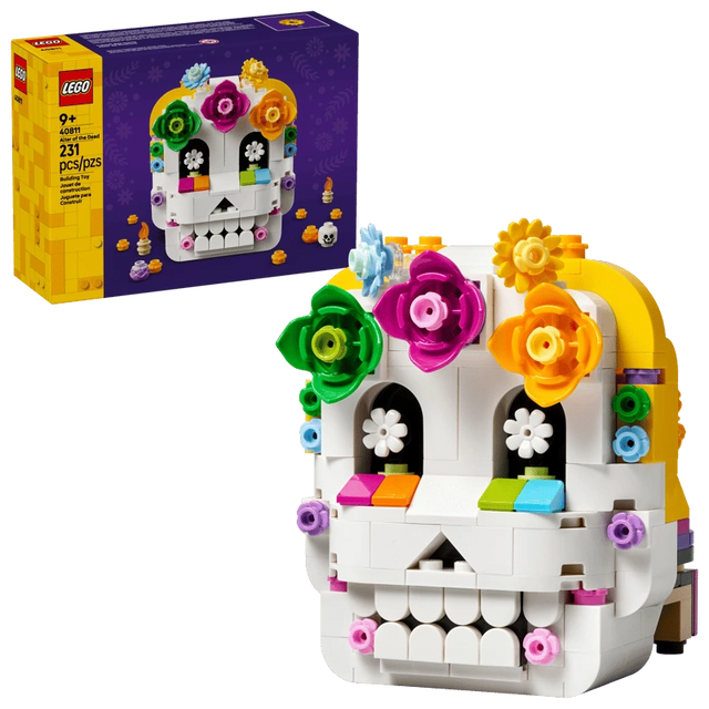 LEGO Altar of the Dead 40811 box beside the completed skull side of the model