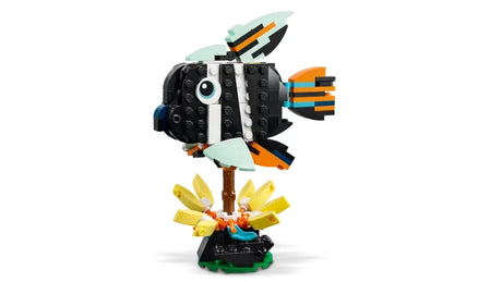 Colourful LEGO butterfly and flower display from 3in1 Tropical Toucan set – Ireland