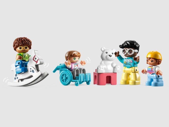 LEGO DUPLO 10992 day-care figures with bear and toys