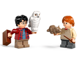 LEGO Harry Potter Flying Ford Anglia 76424 Harry Potter and Ron Weasley minifigures with Hedwig owl, Scabbers rat, suitcase and wand accessories
