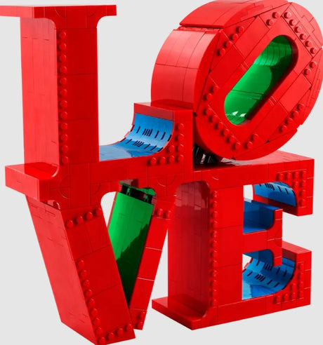 LEGO LOVE Art Set 31214 front view of sculpture in Ireland