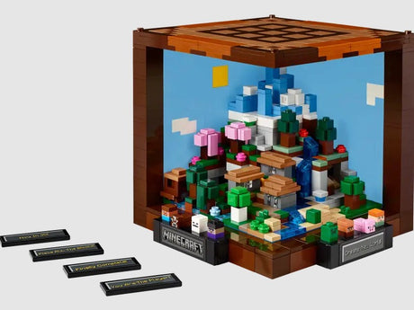 LEGO Minecraft The Crafting Table 21265 display model – Ireland