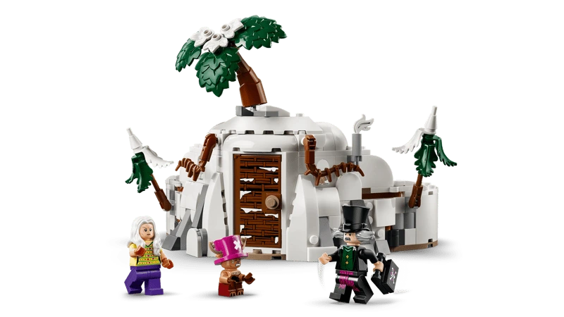 Closed LEGO One Piece Dr. Hiriluk's Hideout 75641 snowy mountain model with the three included minifigures