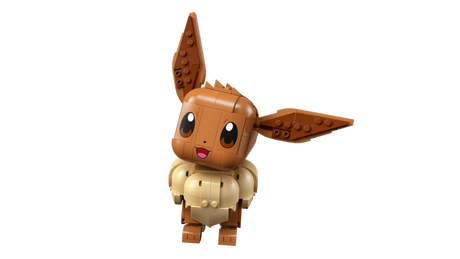 LEGO Pokémon Eevee 72151 model turned slightly with ears raised and tail visible