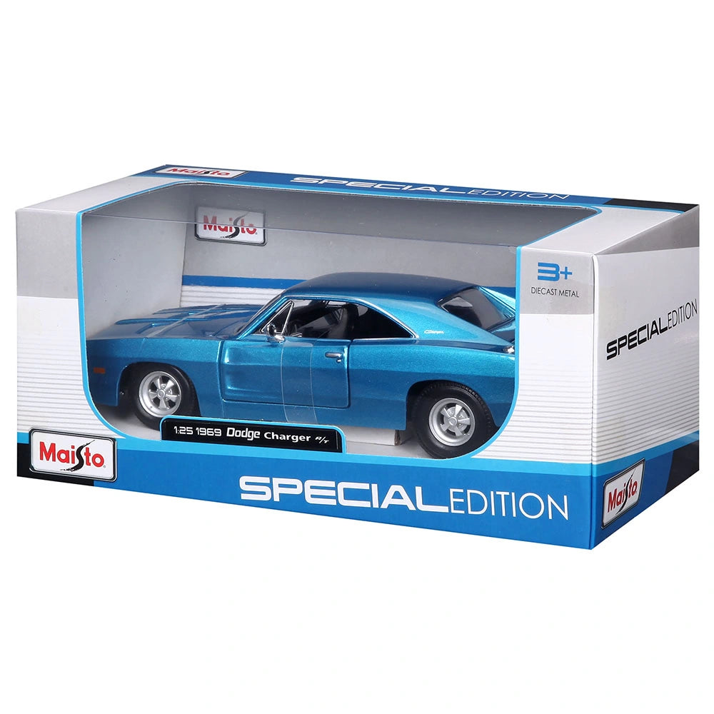 Maisto 1969 Dodge Charger R/T in Special Edition packaging viewed from the right
