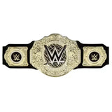Close-up of WWE kids’ World Heavyweight belt showing lion crests and gold-plated front plate – Ireland