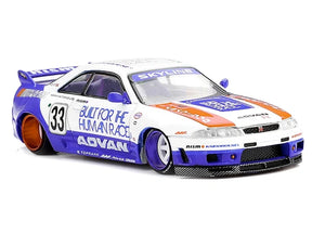 Mini GT x Kaido House Nissan Skyline GT-R R33 BFTHR V1 front three-quarter view showing the white, blue and orange race livery and front splitter