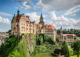 Ravensburger Sigmaringen Castle 1000 piece jigsaw puzzle artwork close up showing the castle buildings, towers and cliff edge