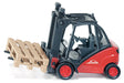 Siku 1:50 Forklift Truck 1722 side view holding a wooden pallet