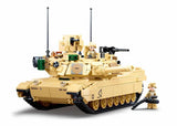 Sluban M1A2 SEP V2 Abrams front view showing the main gun, turret, tracks and 2 soldier figures