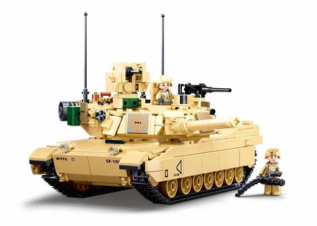 Sluban M1A2 SEP V2 Abrams front view showing the main gun, turret, tracks and 2 soldier figures