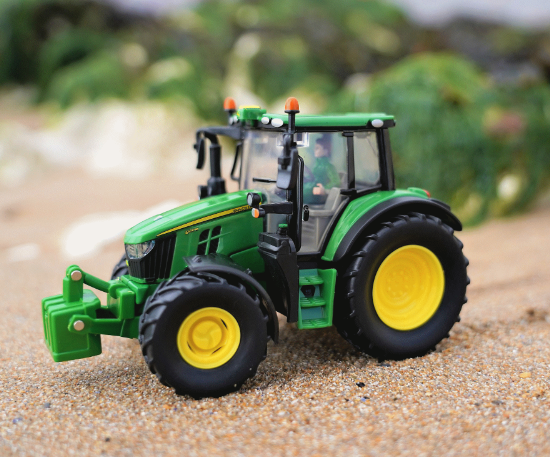 Britains John Deere 4020 Tractor (with dual rear wheels)